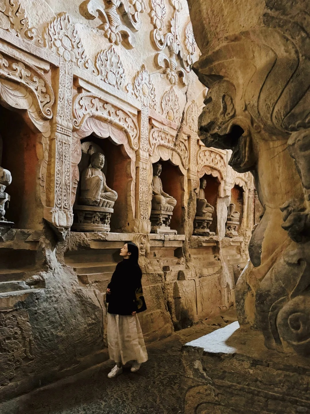 以为龙门石窟够震撼了，直到我来了响堂山！
河北旅游局真的太低调了！这种不输云冈和