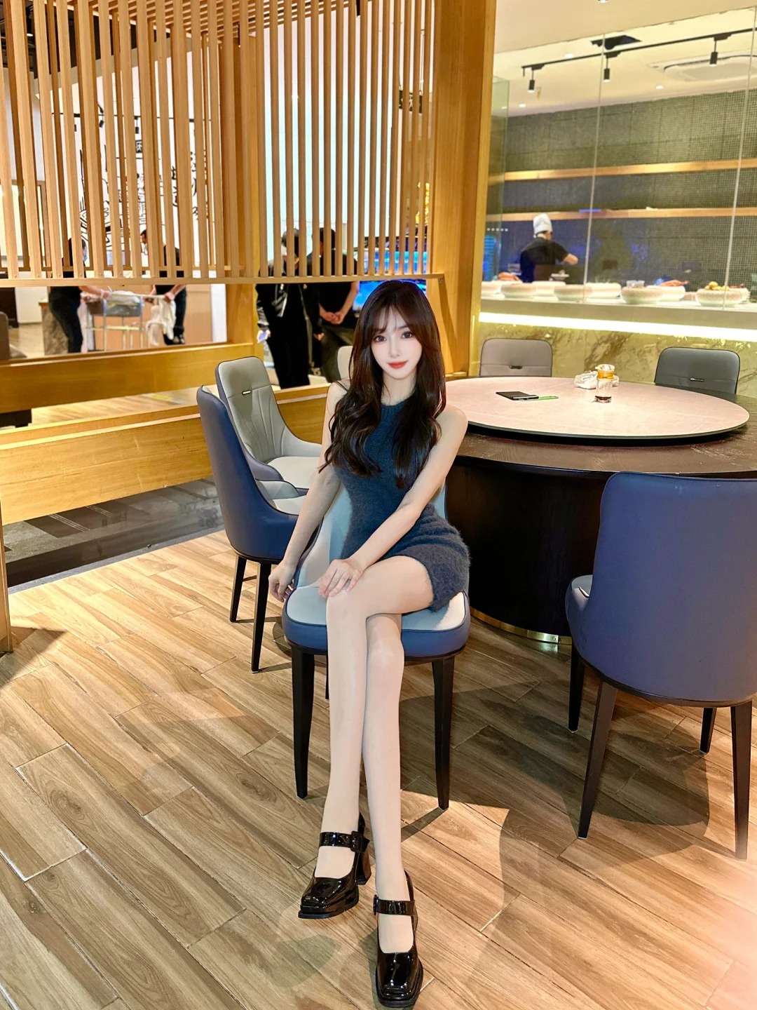 爱请吃饭的漂亮姐姐！