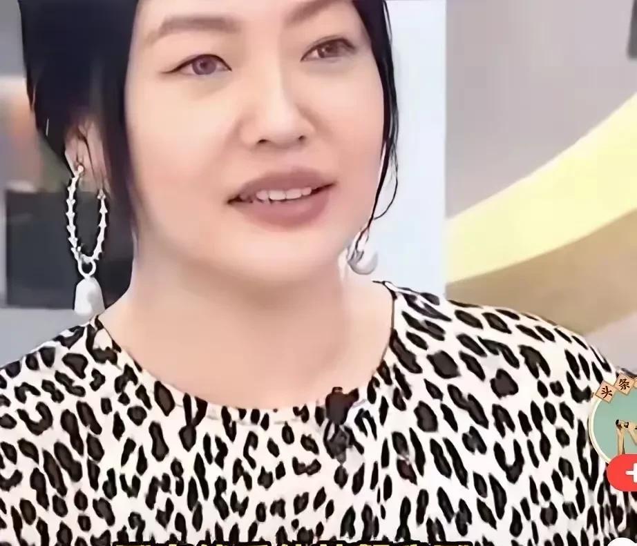 有些话，听了不禁让人发笑！

小S：我已经有三个女儿了，还有老公！

大师：故事