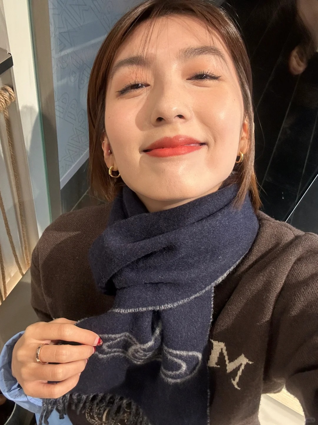 短发一个月剪一次才对味💇ᜊ ᶻᶻᶻ
长了短了都不行
虽然这次不小心切多了点
b