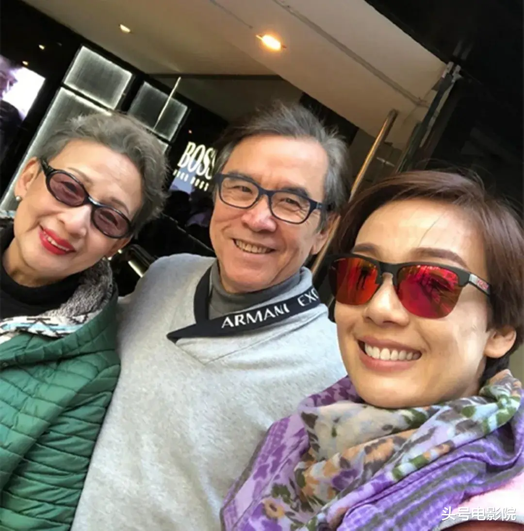 77岁香港女星获奖，古天乐恭喜！给她私人电话号码，关系藏不住了（古天乐在香港的家）-第1张图片-九妖电影