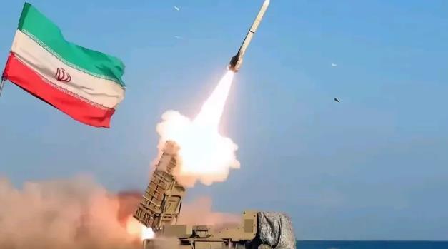 这则国际大戏真是令人啼笑皆非，以色列与伊朗两位中东大佬的“热身”准备，竟然让大洋