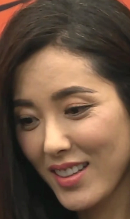 再美的女人也抵不过岁月的蹉跎！