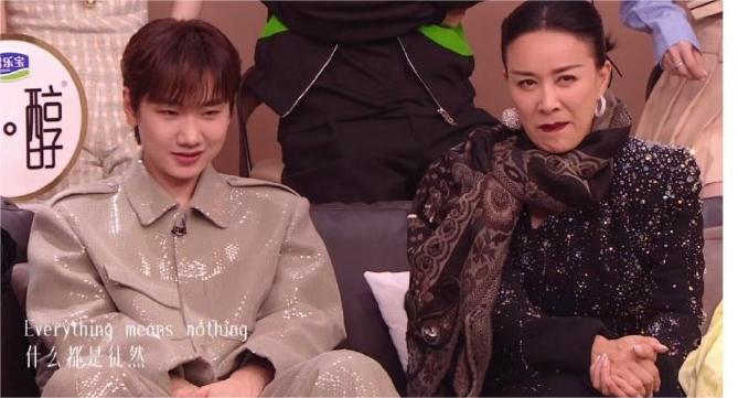 在我8岁的时候每周五晚上就定期守在电视机旁，等着看《我是歌手》，实在是太震撼了！