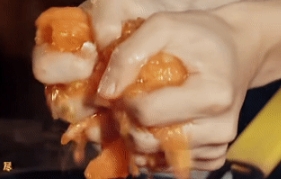 黄磊真会做饭吗？虽然没吃过，但总感觉不好吃，看过他几期节目，看起来好像什么菜系都