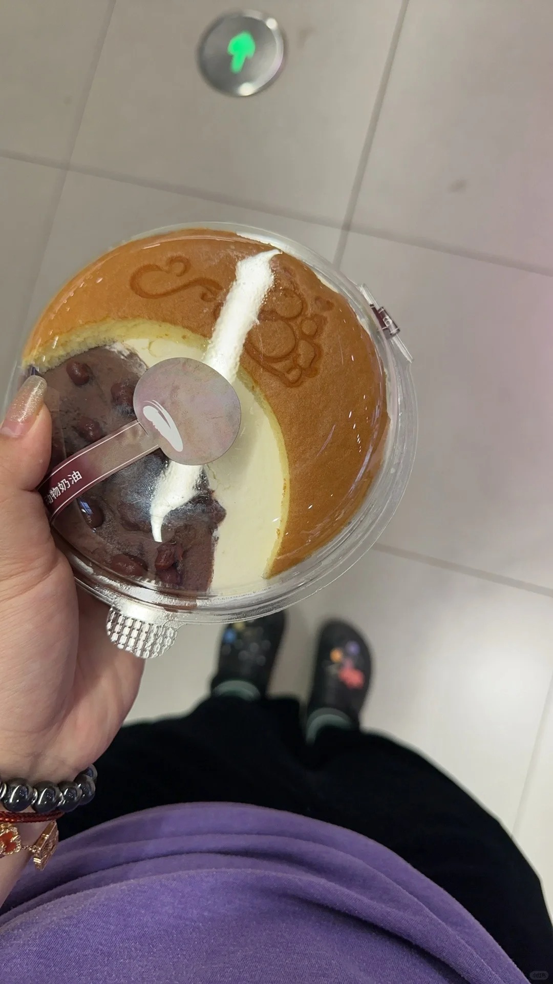 我觉得人不靠家里，能找到一份工作，已经是非常能干的
特别是在这个大环境下面，真的