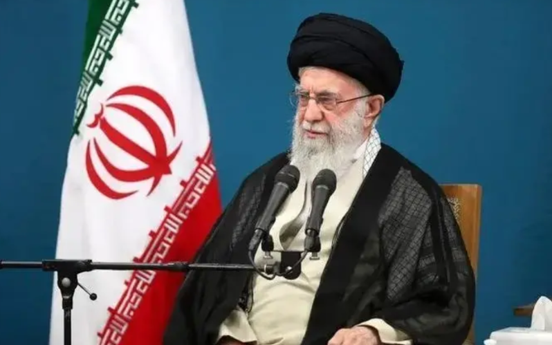 如果伊朗倒向美国，将会发生这五件大事，

一、如果伊朗倒向美国，伊朗会被美国踩在