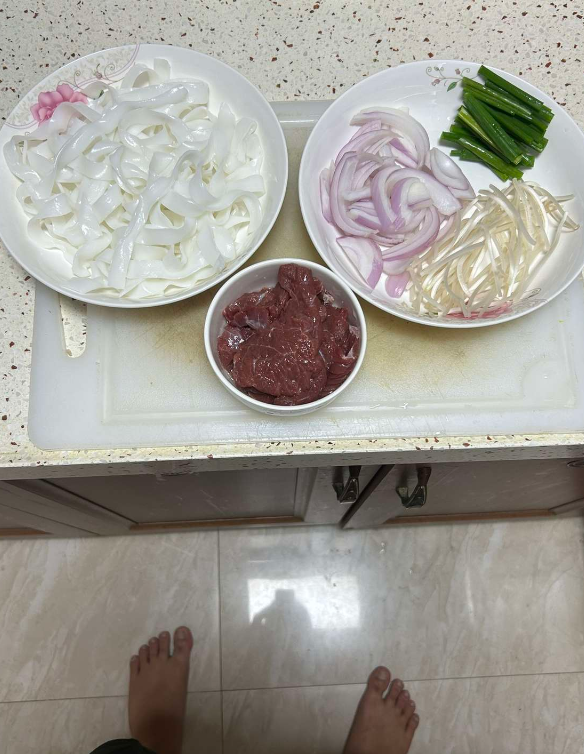 来个广东的，我这个干炒河牛过关吗？