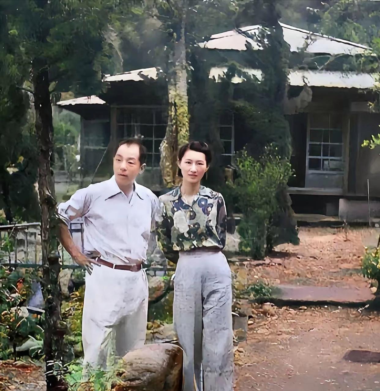 赵四小姐并不美，张学良并不帅！这照片太实在了，看看当年在台湾软禁期间的赵四小姐与