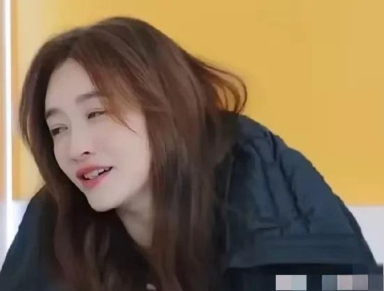 现实中，你愿意和李小冉这种人做朋友吗？每天作息不规律，吃饭吃一顿，如果你作息规律