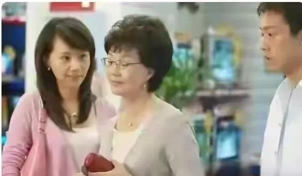 婆媳矛盾的根源
在这起事件中，婆媳之间的争执起初只是一些琐碎的小事，比如家务分配