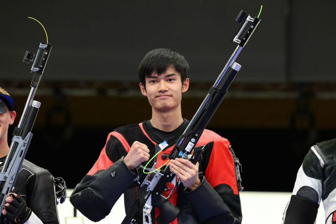 盛李豪。

巴黎奥运会上真正的中国吞金兽，盛李豪表现实在是太好了，估计拿奖金拿到