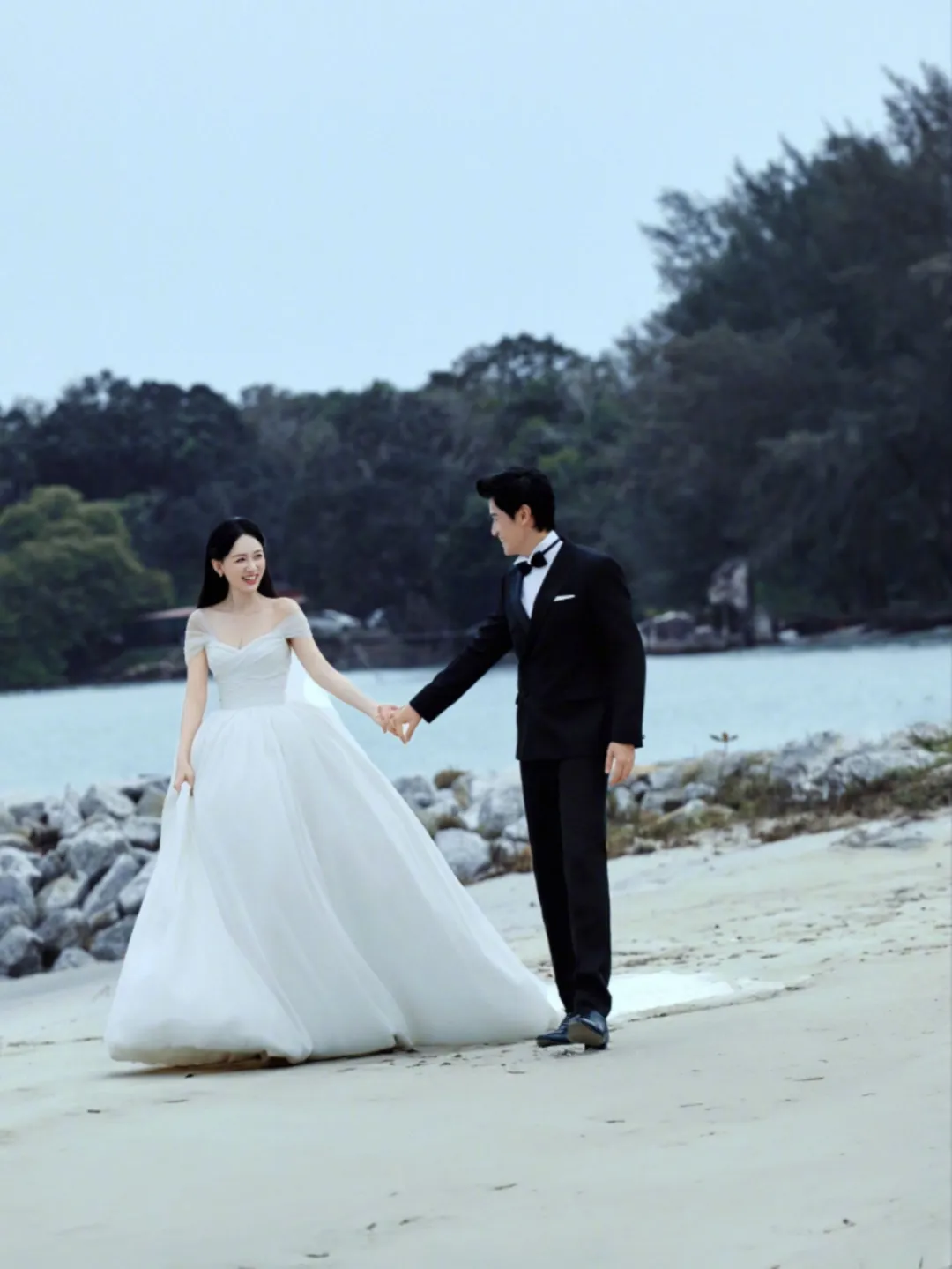 陈乔恩与小9岁艾伦举行婚礼，谢娜蹭了一波流量，发7个6大红包引热议（陈乔恩艾伦正式宣布婚期了吗视频）-第9张图片-九妖电影