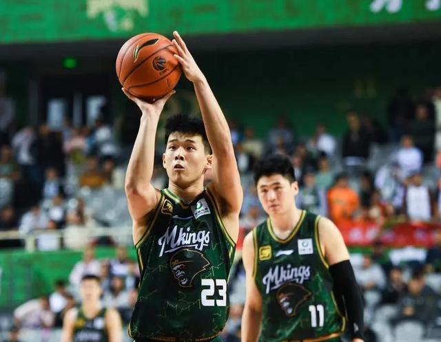 CBA—北控117100大胜同曦，里勒38+10邹雨辰17+10陈国豪10分
