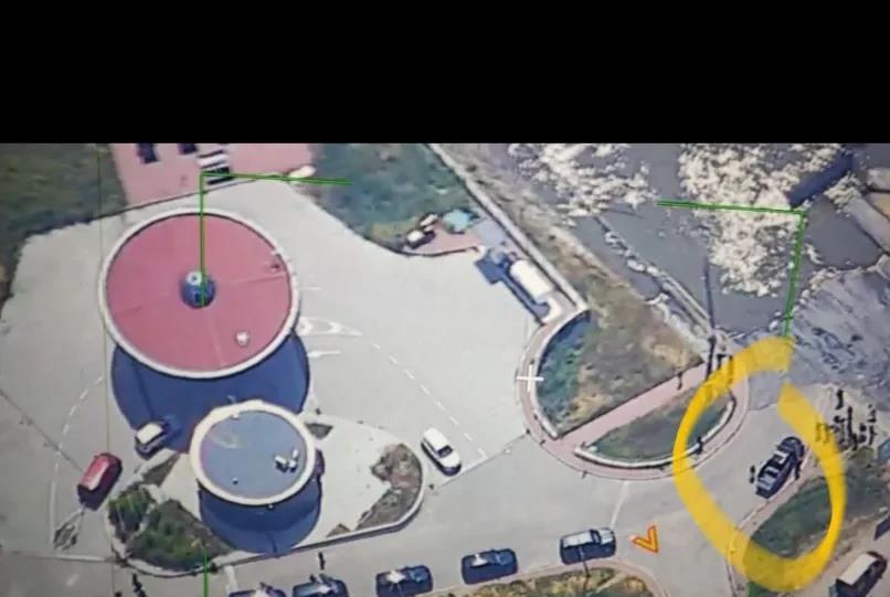 事实证明如果有一天泽连斯基被干掉，绝对不可能是俄罗斯干的。
根据俄军方公布的视频