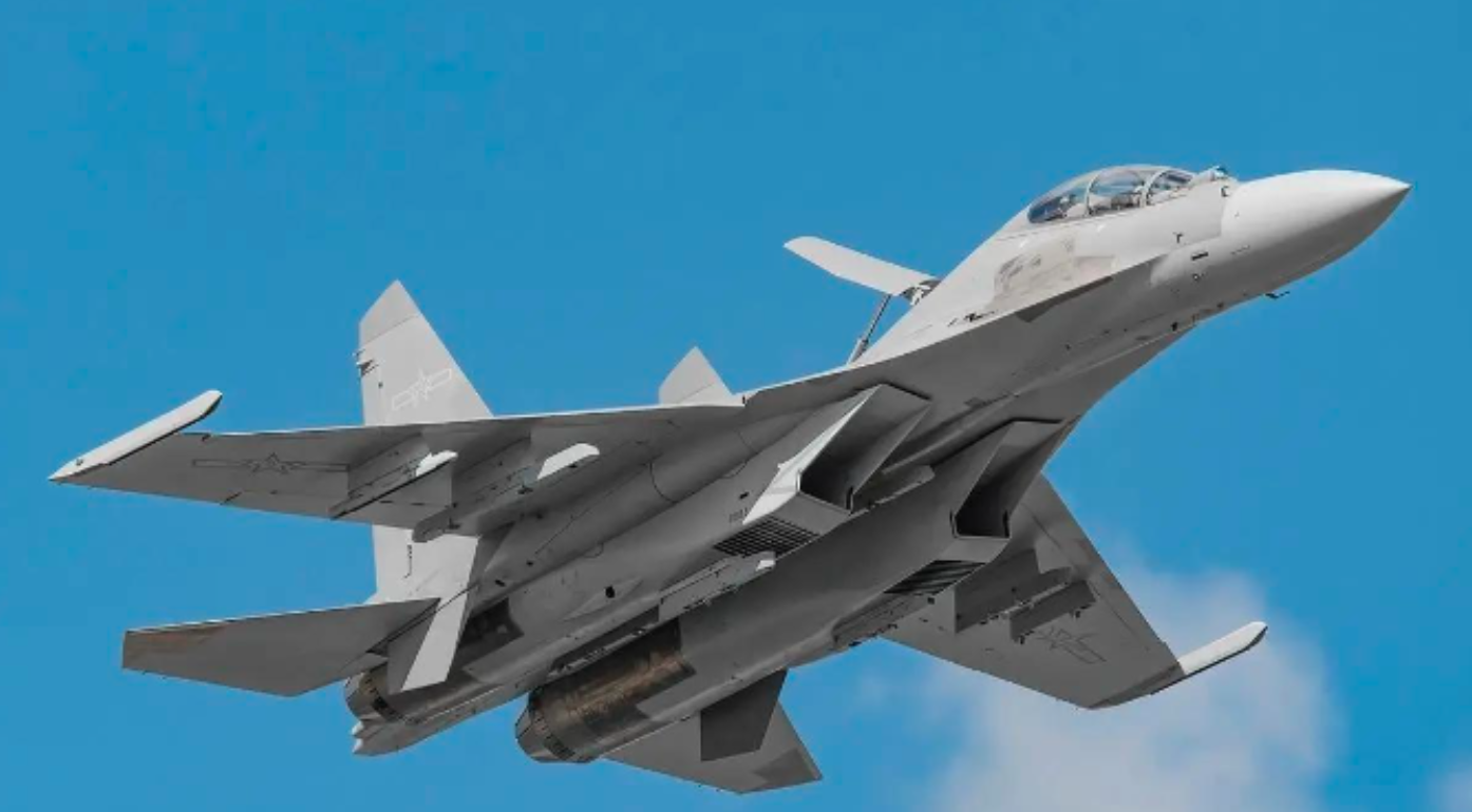 歼-16第13批次交付，总数量近400架创纪录，对应的F-15EX年产量却只有区