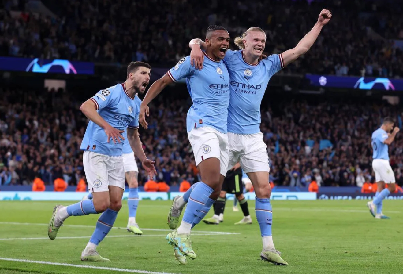 发现了一个可怕的战胜曼城定律。
伯恩茅斯第10轮战胜曼城，接着伯恩就连续输2轮，