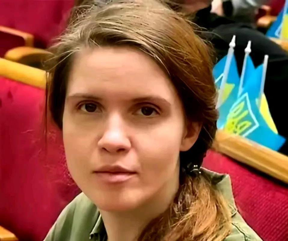 乌克兰局势复杂，泽连斯基愿谈而议员警告无中间路线