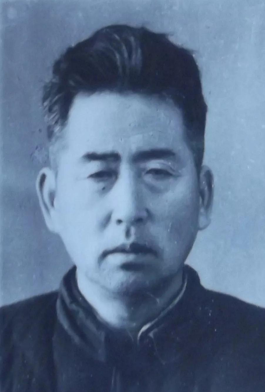 许世友与乔明志的枪法比拼：胶东军区的传奇对决