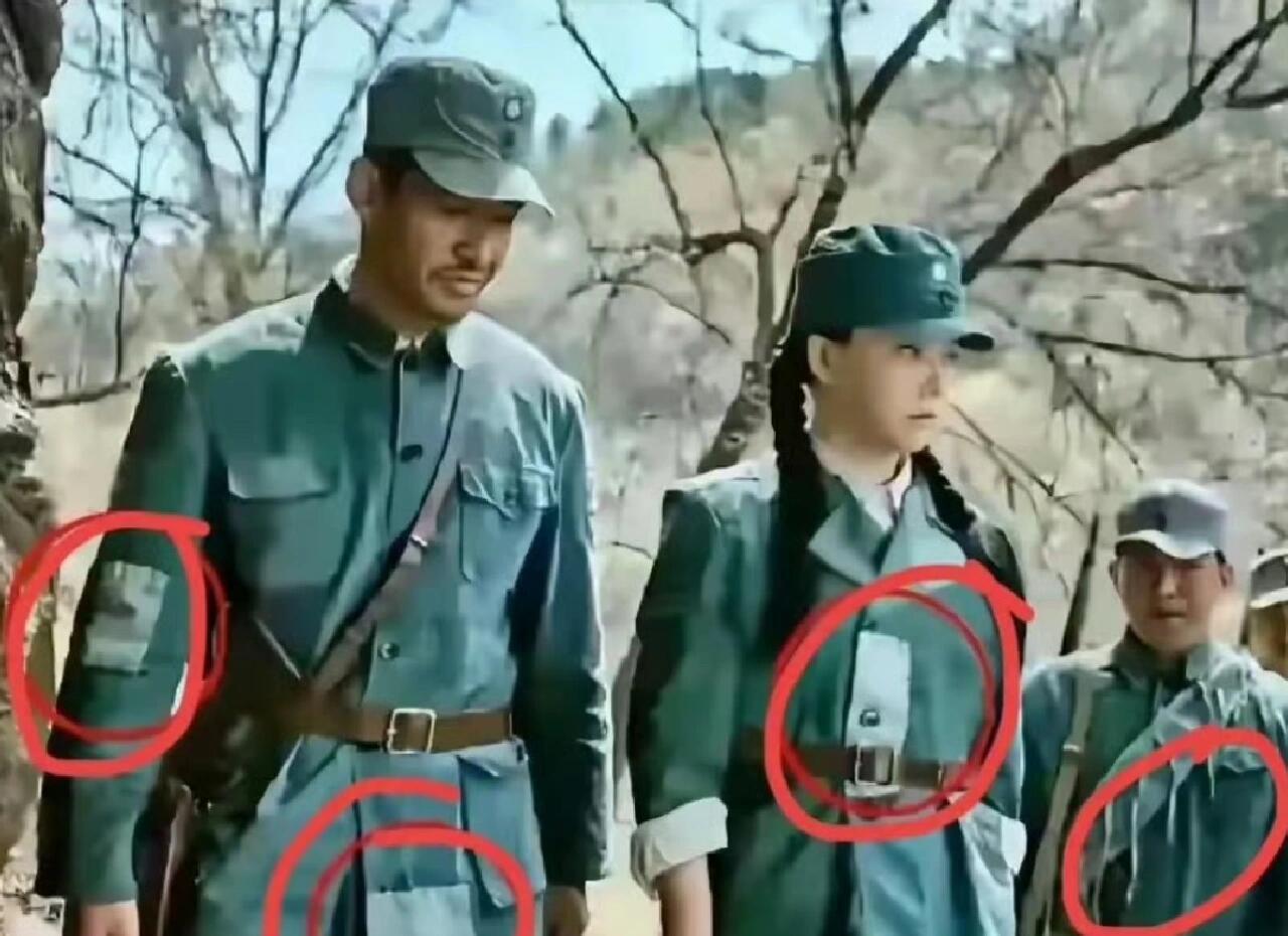 现在导演连补丁都不知道在哪里，还给起个别名叫时尚拼接穿搭…
