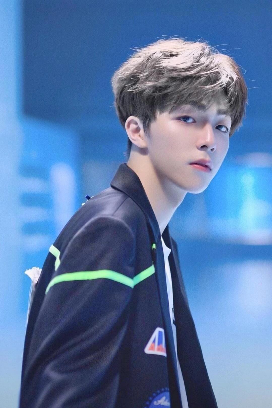 阳光少年陈立农，魅力持续升温