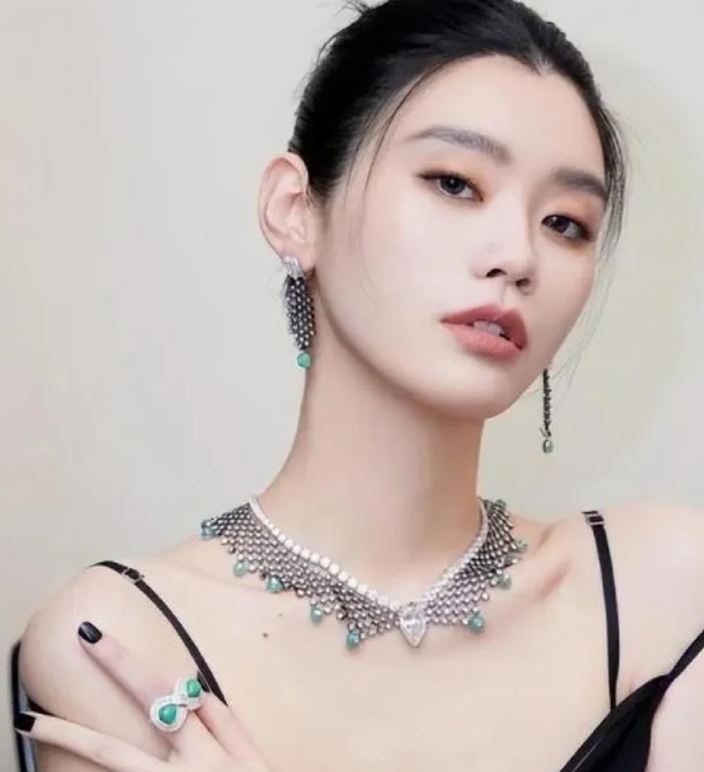 奚梦瑶的情感生活