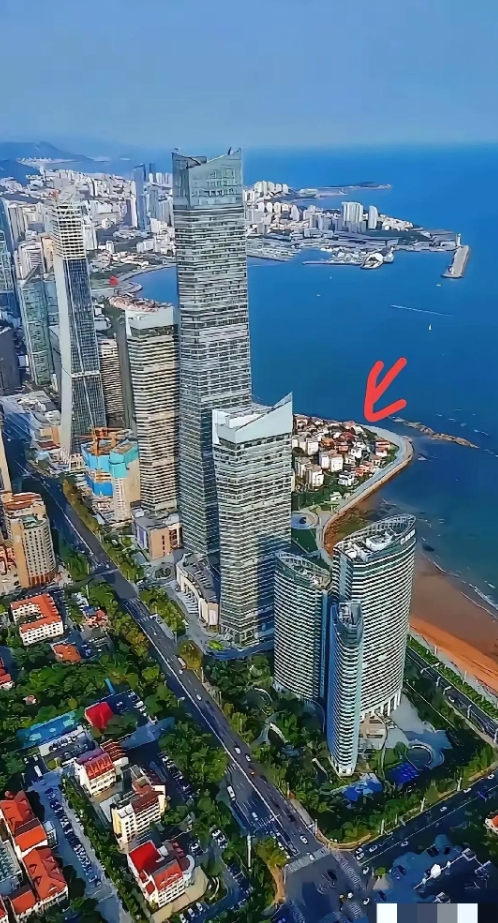 这里是有钱人的住宅，海天一色
