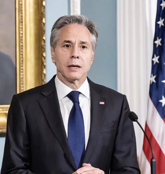重磅消息！美国准备在拜登任期结束之前联手北约全力支持乌克兰。
近日，美国国务卿布