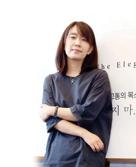 一个家里出了七个大作家，难怪她能获得诺贝尔文学奖
韩江，韩国著名作家，1970年