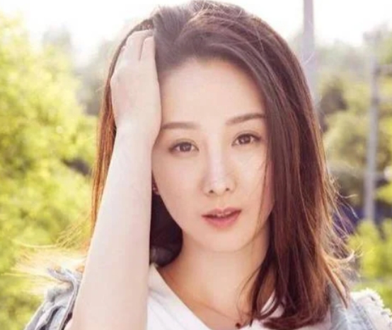 高斯：上海戏剧学院的璀璨明星