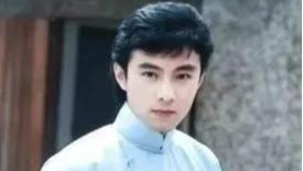 张卫健59岁的人生竟如此传奇，坚韧与善良交织的故事让人动容！