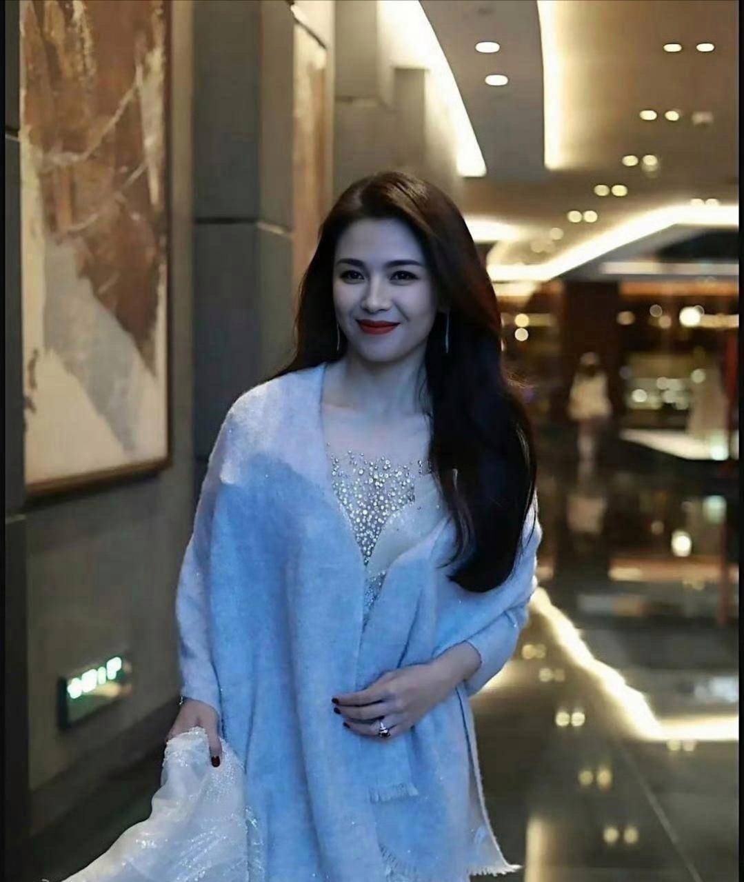 刘涛真的非常迷人，她的魅力让人难以抗拒
