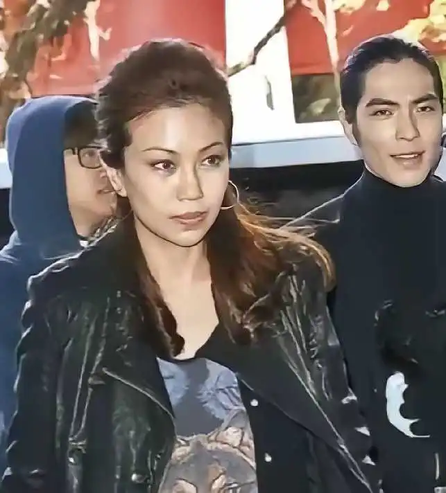 林有慧年轻时候真是飒