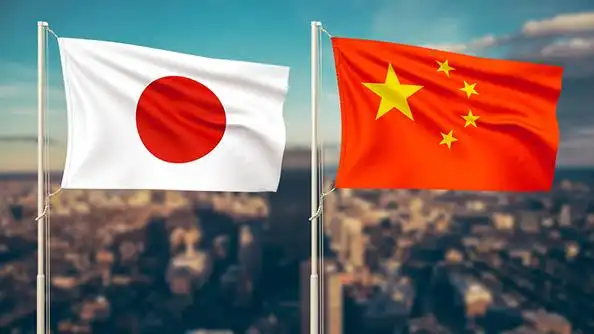 日本人是怎么看待中国人的？

感觉这种双方都认为对方是被洗脑的局面是最无解的。