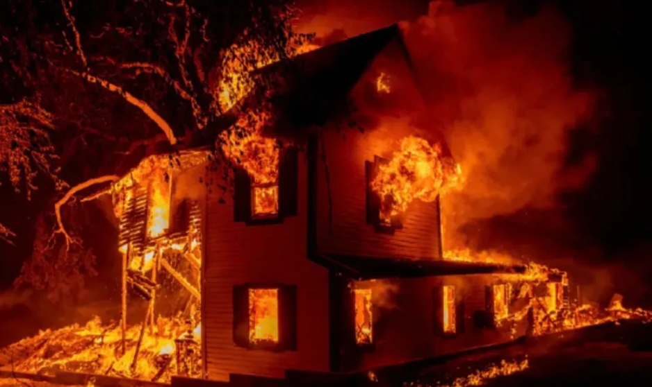 快讯！快讯！
拜登儿子亨特在洛杉矶的豪宅被大火烧毁！
拜登：没事，我刚当曾祖父