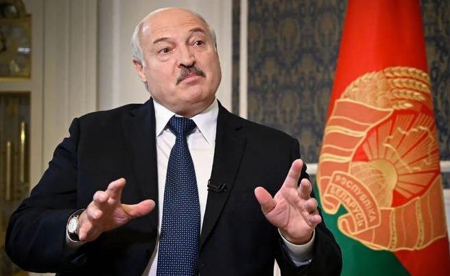 白俄罗斯将现役军事装备紧急转让给俄国：卢卡申科称这是兄弟情谊

白俄罗斯总统亚历