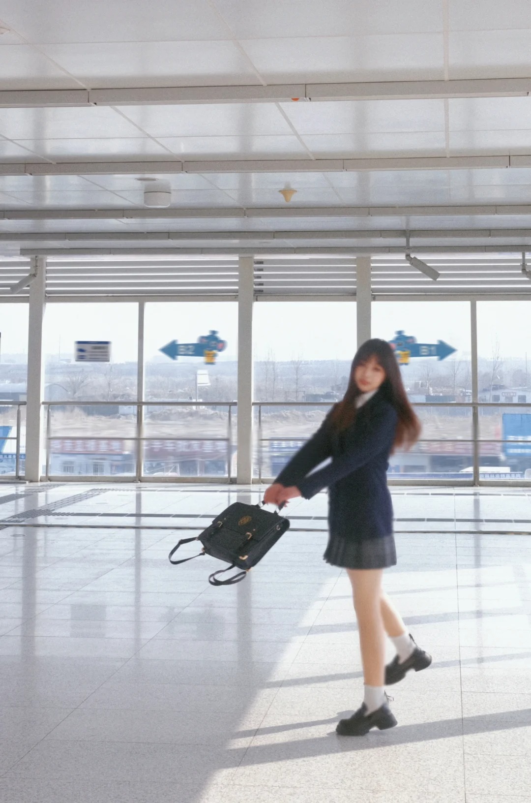 有没有人跟我一样讨厌女生穿jk的
我真的讨厌女孩子穿jk，也不理解，大冬天的街上