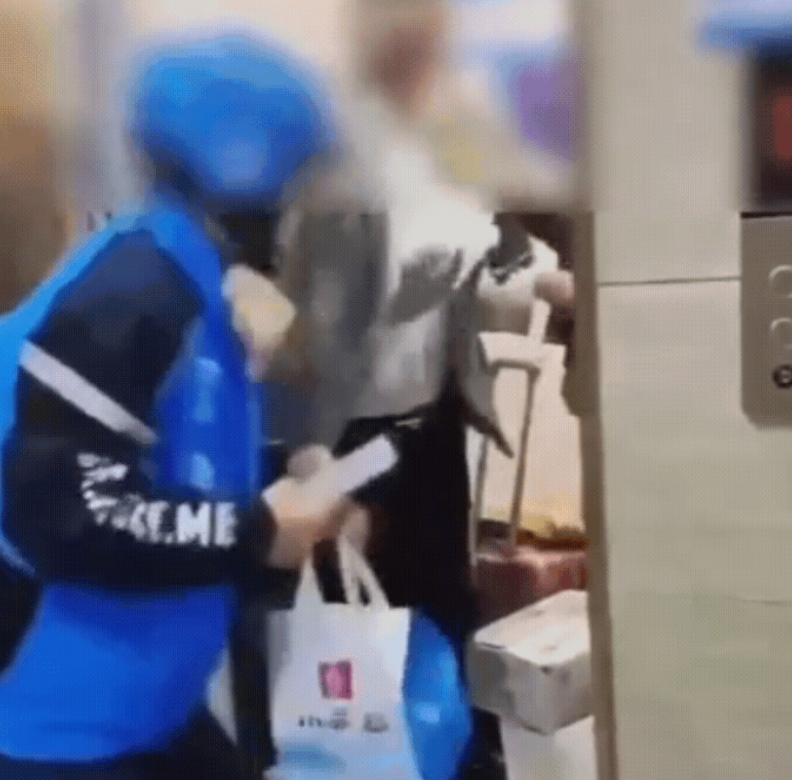电梯之大，却容不下一个外卖员？