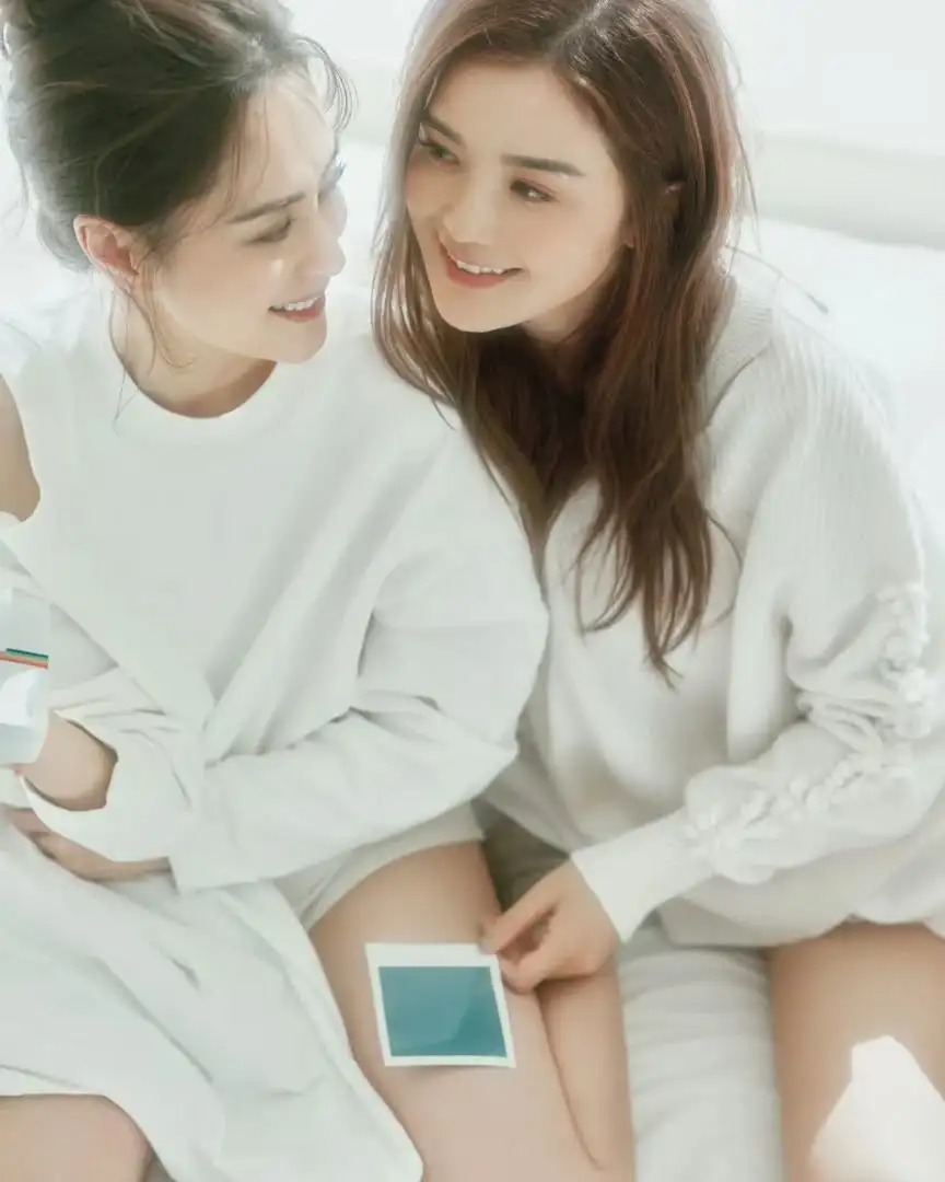 最美组合没跑了吧
时代洪流抵挡不住
但岁月不败没人
年少时的悸动
阿娇太美
阿s