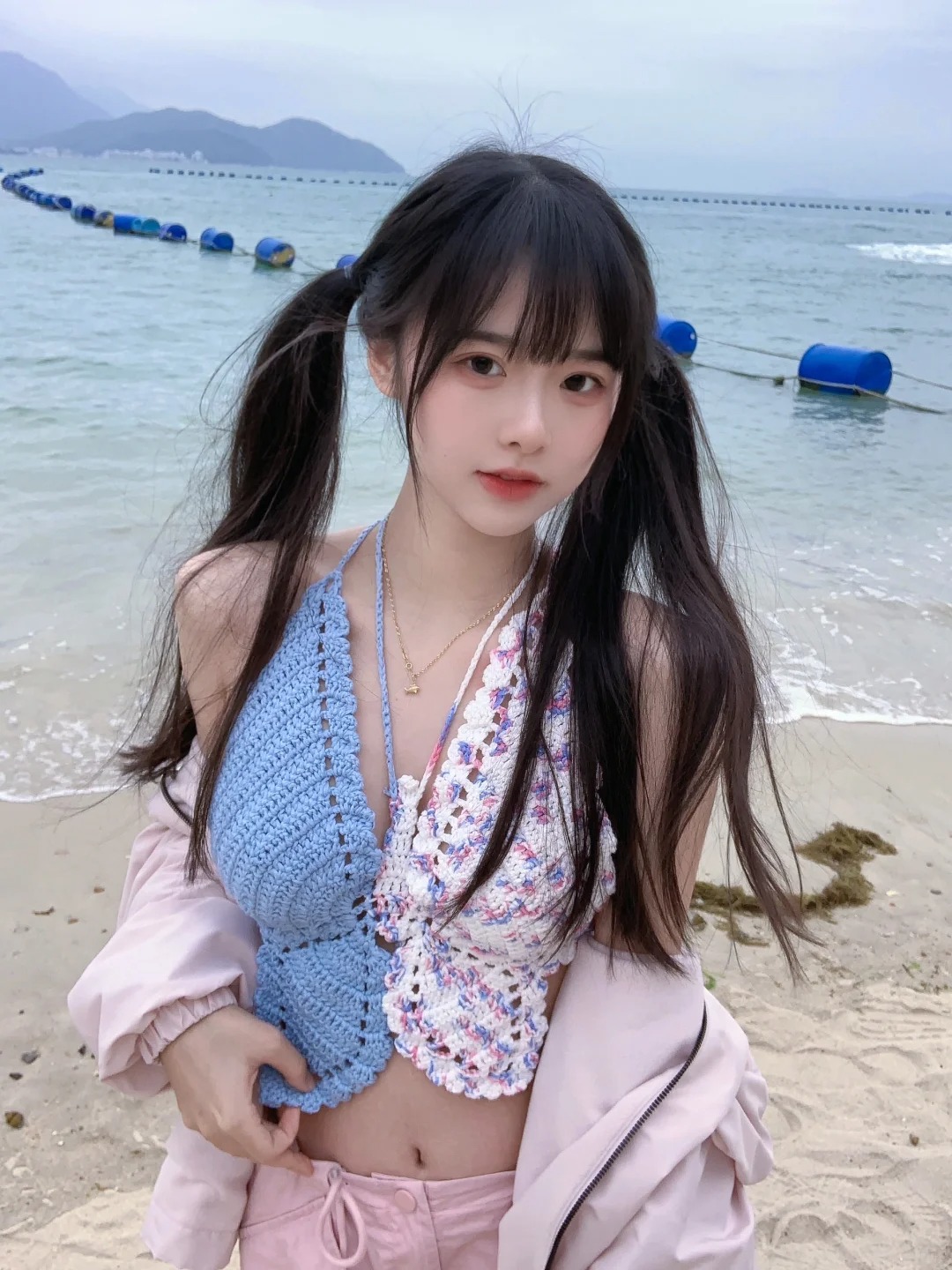 而你却靠近了
来深圳玩了两天～
但是怎么每次去海边都是阴天了！！