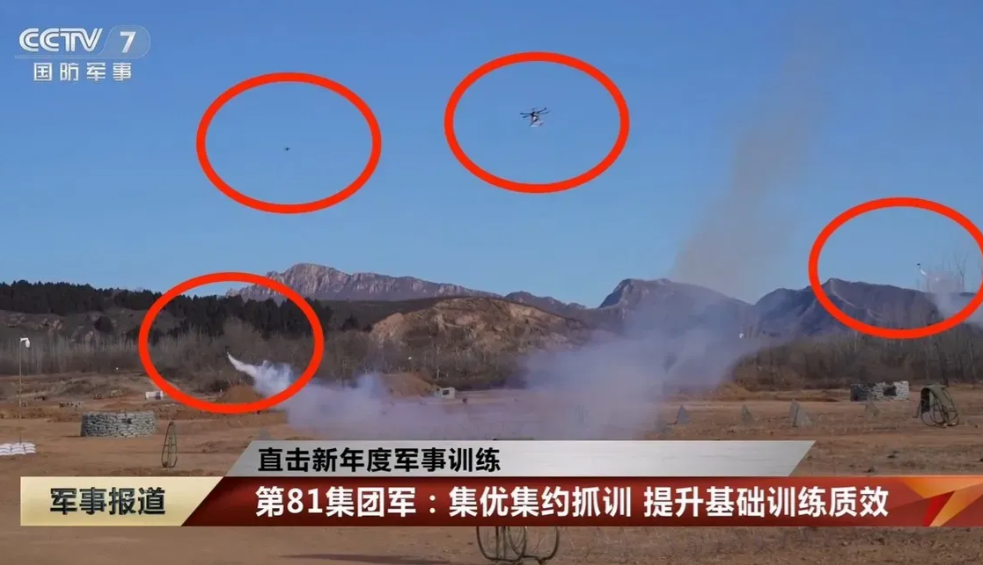 解放军又有新战法，无人机、机器狗、无人战车配合坦克攻山头，美军看了又得心惊胆战！
