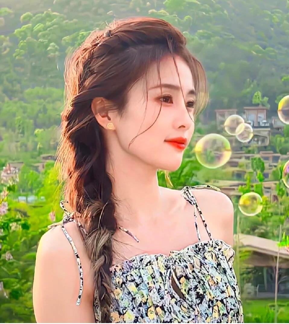 白鹿长的好看吗？