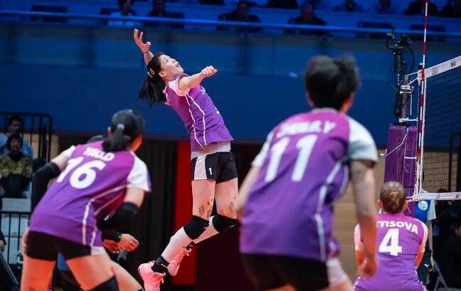 天津女排VS上海女排超联分组赛，上海女排1-0开局惊喜胜首局，因天津女排失误频出