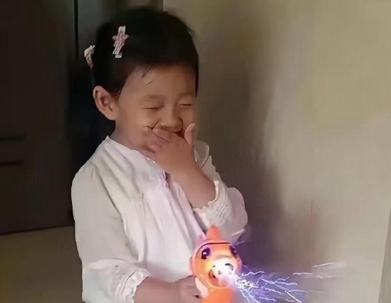 一想到小玥儿没有妈妈了 眼泪就止不住的流