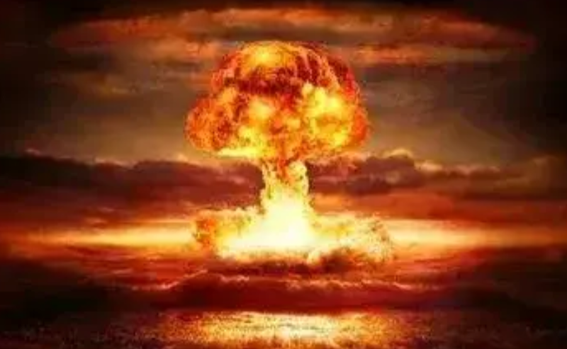 俄罗斯不得不接受六个现实，因俄3万吨武器弹药军用仓库被炸

1. 3万吨可不是小