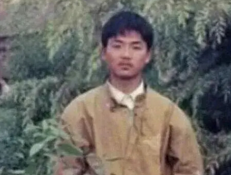 出生豪门的人很难与普通大众产生共情，这不是人品的问题，这是认知的问题，那些出生于