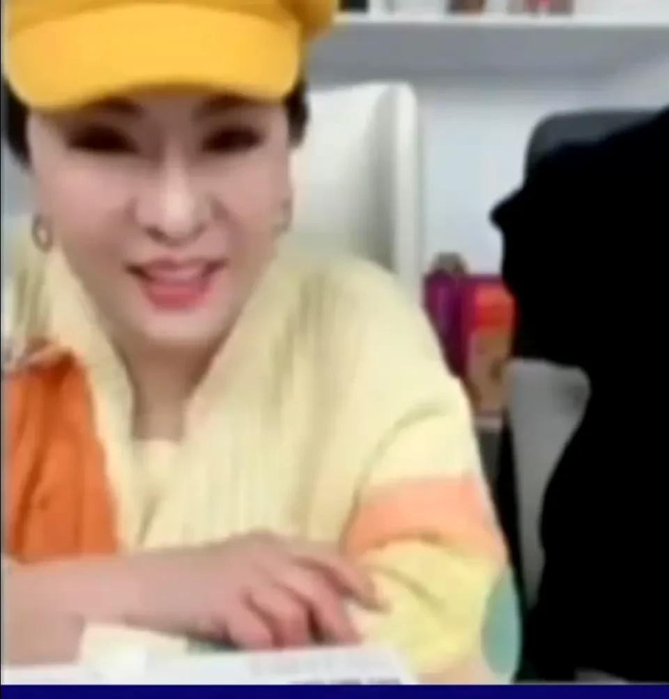 李小冉骂刘晓庆十分钟 向太直播爆料

                     