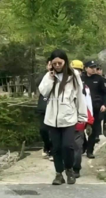 爬山女主角和驴友意外走失事件，“5”个万万没想到
1、没想到当消防出动后，两日后