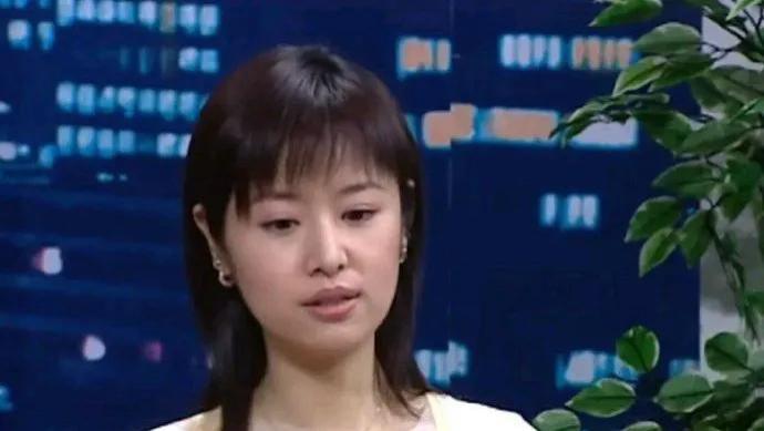 年轻的林心如照片曝光，清新脱俗的气质令人惊艳