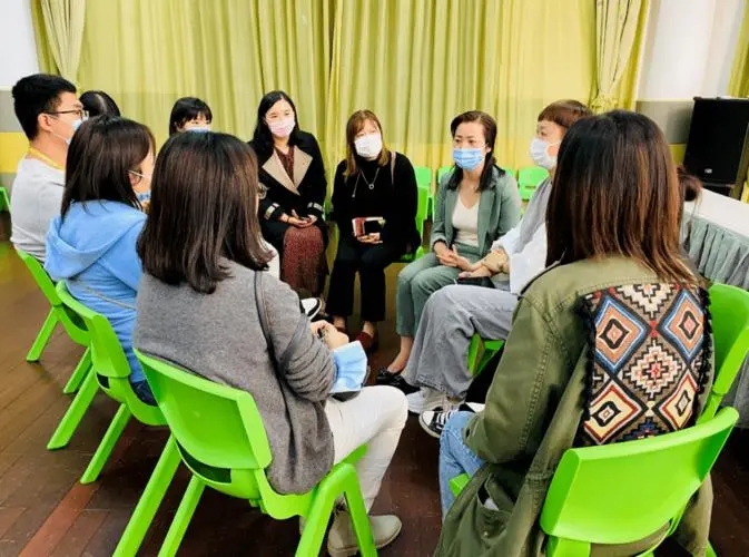 “又是家委会惹的祸！”江苏连云港，一个高中学校的一则通知，让家长们炸开了锅，通知